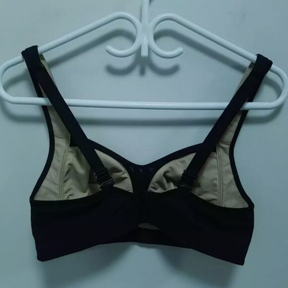 2 Lululemon Ta Ta Tamer Sports Bras Size 34C Cool Breeze Light Blue Bundle - Picture 5 of 5